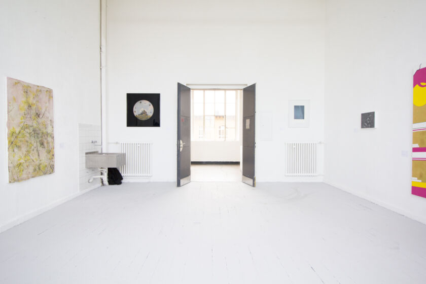 Ausstellungsansicht EY-Benefizversteigerung, im Rahmen der Nacht der Museen, Kunstakademie Düsseldorf, 2018