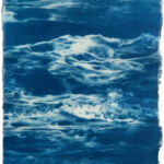 Kathrin Edwards, Deep Waters (25|I) VI, Cyanotypie auf Kozo Washi, Auflage 5, 14 x 19 cm, 2025