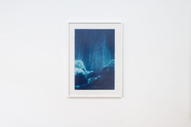 Ausstellungsansicht "Kathrin Edwards: blue memories and a light sky.", Julia Ritterskamp, Düsseldorf, 2025