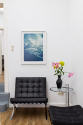 Ausstellungsansicht "Kathrin Edwards: blue memories and a light sky.", Julia Ritterskamp, Düsseldorf, 2025